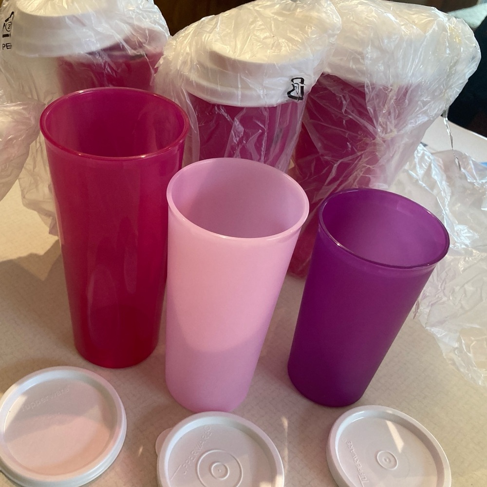 Tupperware Vibrant Pink Purple Fushia  Tumblers Set of 12 vintage with seals